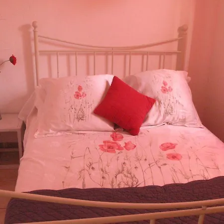Couette-café Les Jardins D'avene *