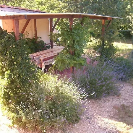 Les Jardins D'avene Rousson (Gard)
